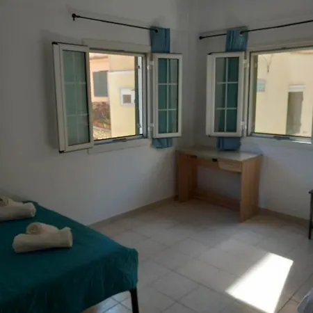 Saloumis House * Corfu (city)